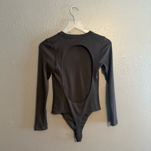 All Saints Molly Long Sleeve Ribbed Open Back Bodysuit Size 0 - Picture 3 of 6